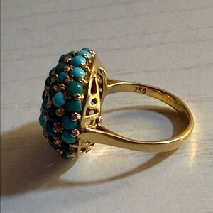Elegant Gold and Turquoise Ring